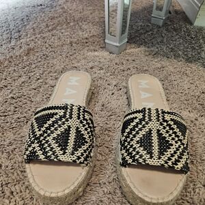 MANEBI Black and Cream Women's Slide Sandals